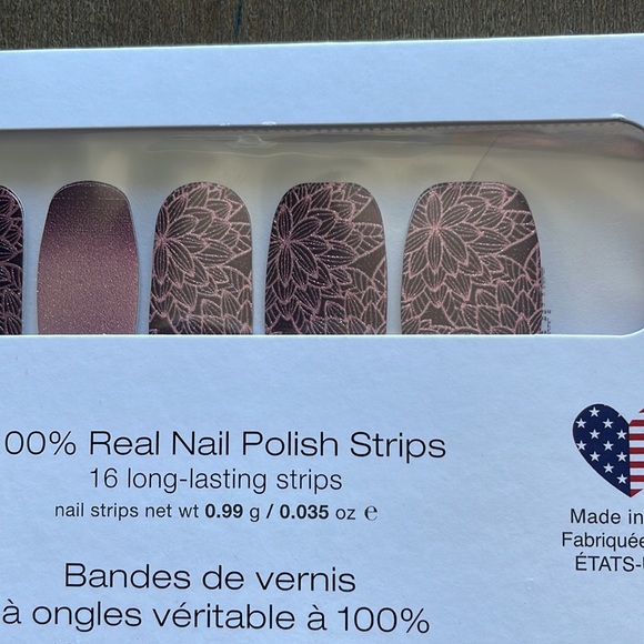 Color Street Fall Rule of Plum - Picture 2 of 4